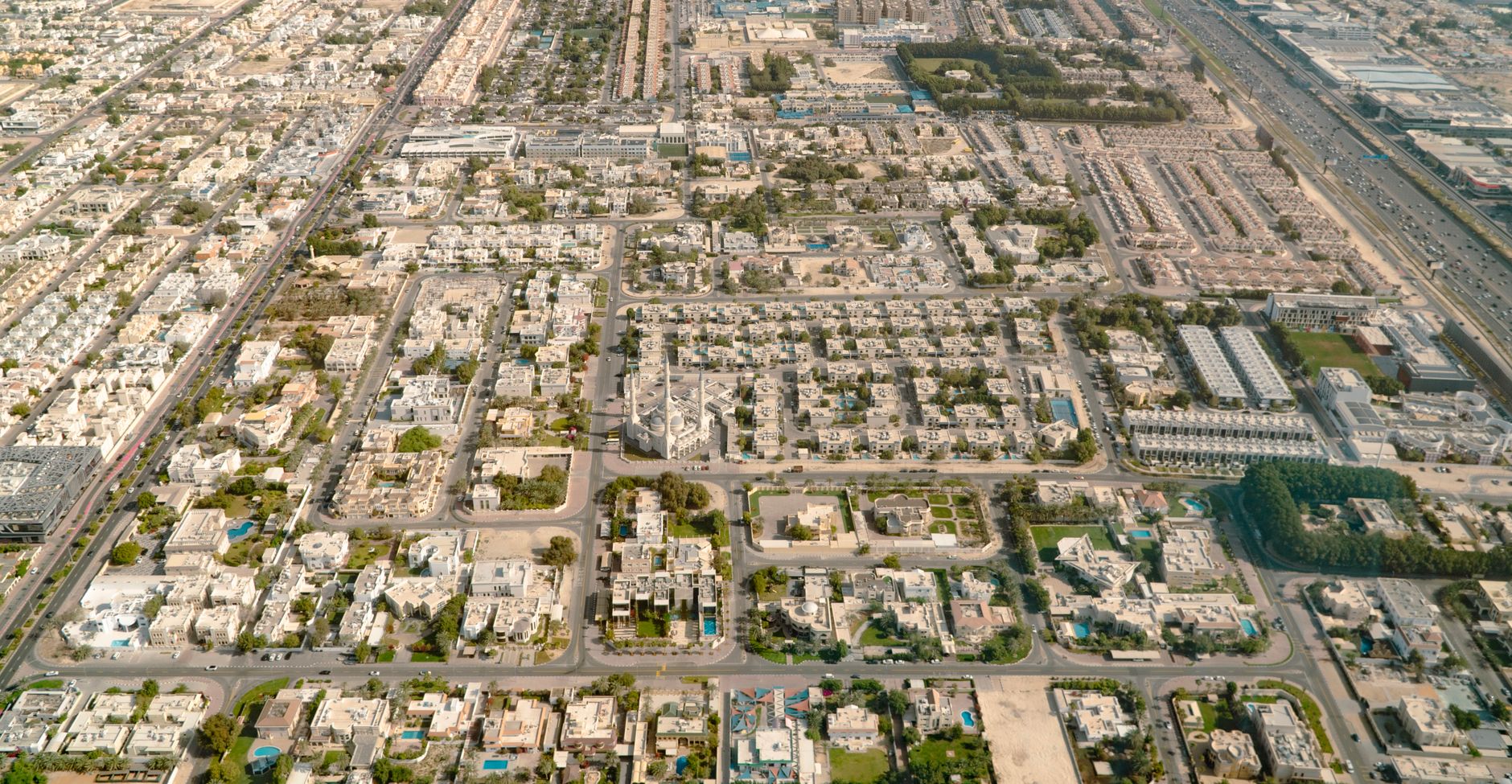مصر تسجل تراجعًا كبيرًا في العجز الكلي للموازنة العامة إلى 5.8%